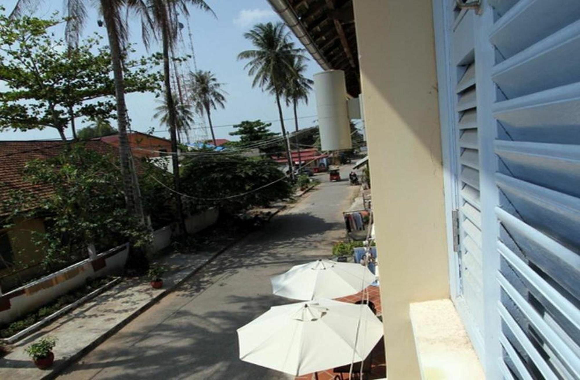 The Columns Hotell Kampot Eksteriør bilde